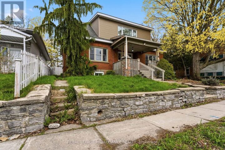 Property Photo:  14 Isabel Street  ON K8P 3N3 