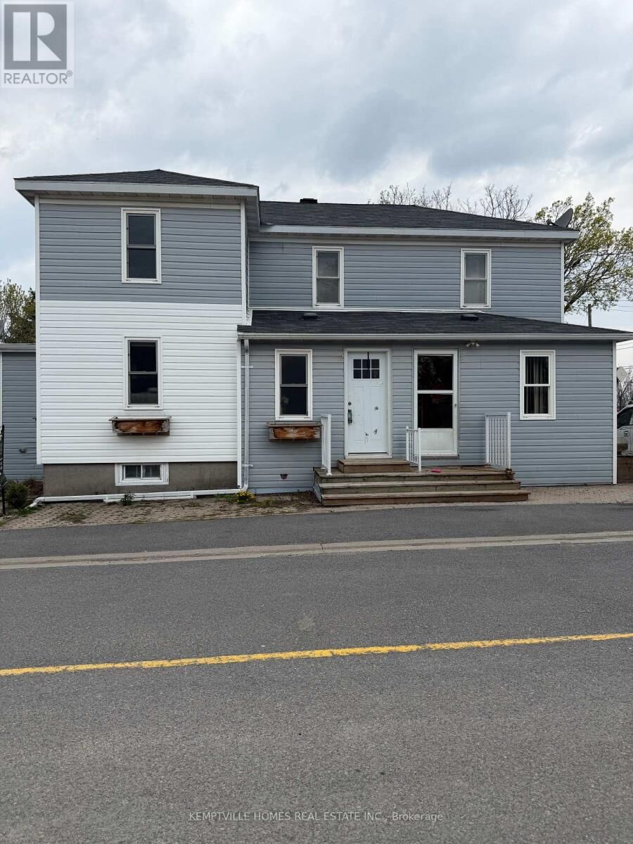 Property Photo:  803 St Lawrence Street  ON K0E 1T0 
