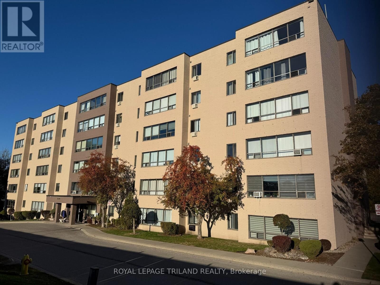 Property Photo:  650 Cheapside Street 605  ON N5Y 5J8 