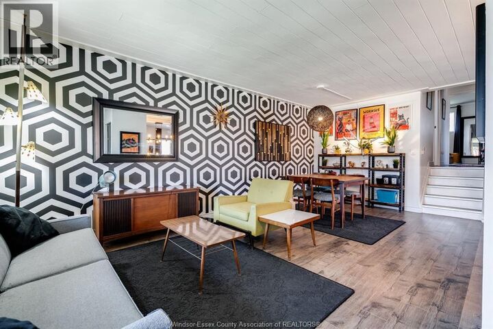 Property Photo:  237 Murray Street  ON N9Y 3R7 