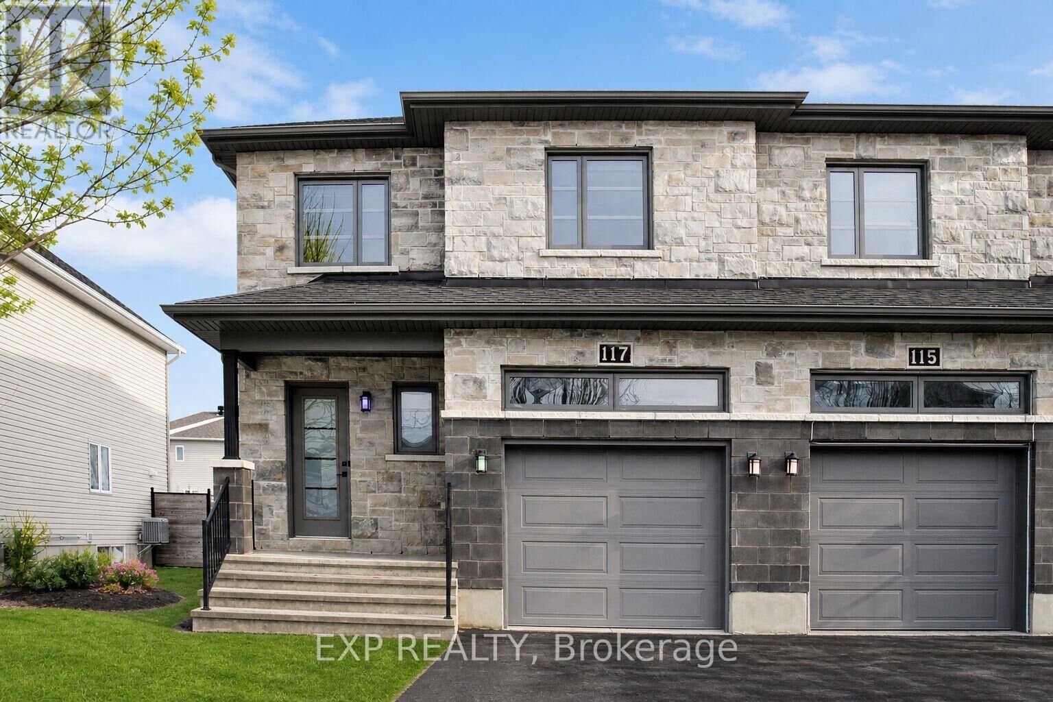 Property Photo:  117 Broadway Avenue  ON K4R 0B5 