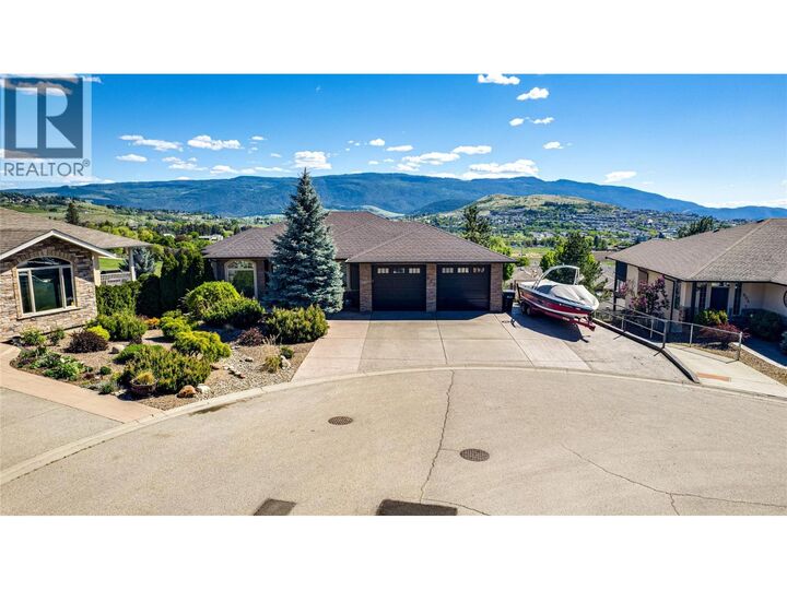 Property Photo:  900 33 Avenue  BC V1T 9V7 