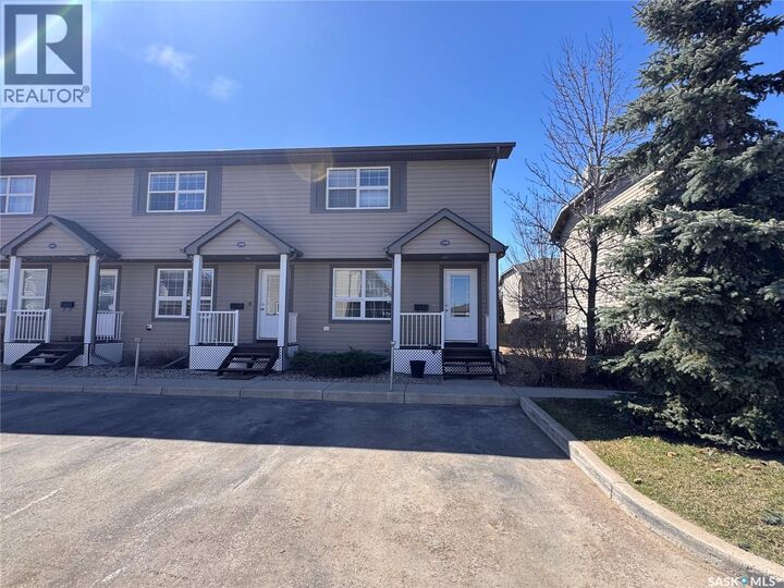 Property Photo:  105 350 Maccormack Road  SK S0K 0A2 