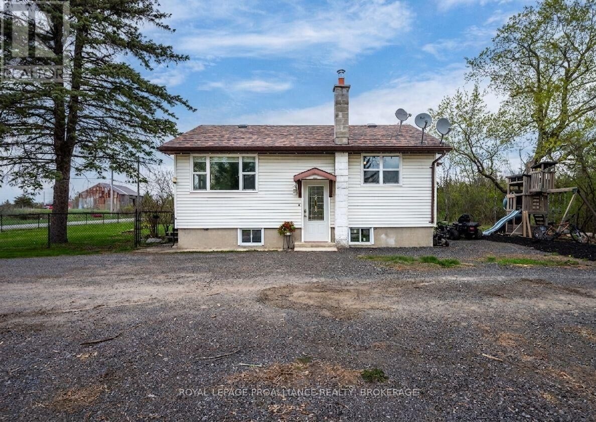 Property Photo:  1824 Bethel Road  ON K0K 3N0 