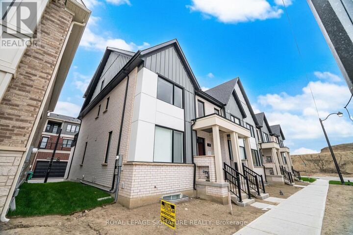 Property Photo:  7 Moosehead Drive  ON L7A 5L9 