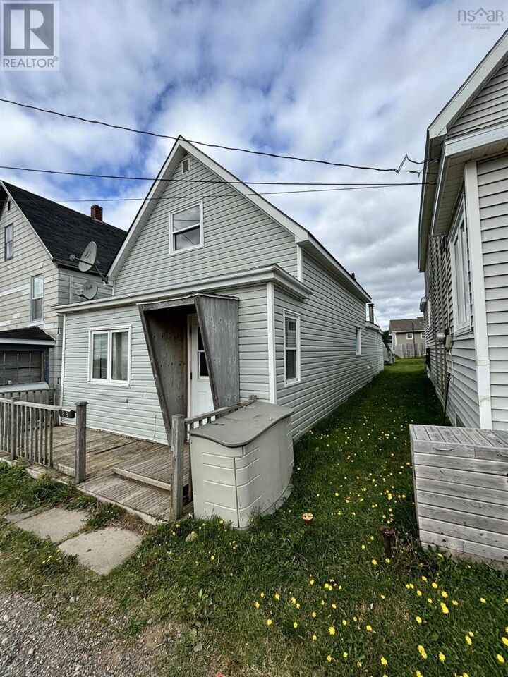 Property Photo:  23 Quincy Street  NS B0E 1N0 