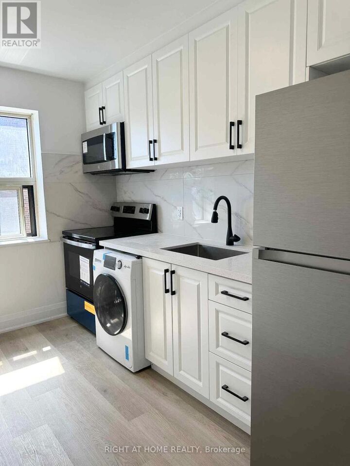 Property Photo:  155 Stinson Street 3  ON L8N 1S8 