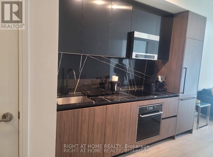 Property Photo:  425 Front Street East 516  ON M5A 1G9 