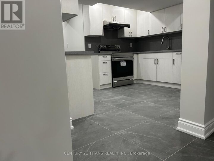 Property Photo:  43 Shediac Road  ON L6Y 0V9 