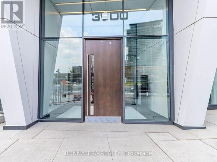 Property Photo:  3900 Confederation Parkway 906  ON L5B 0L4 