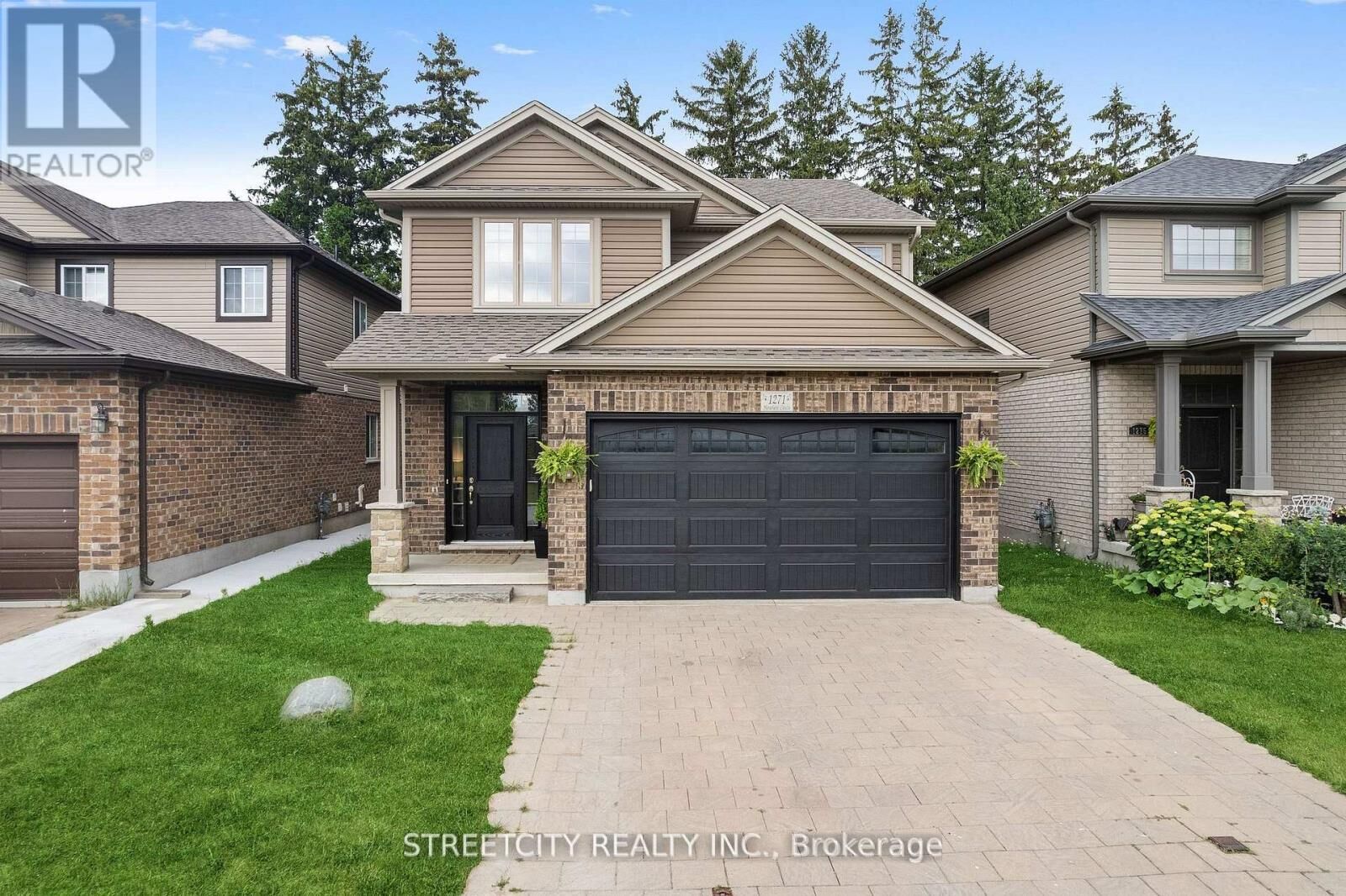 Property Photo:  1271 Howlett Circle  ON N5X 0K5 