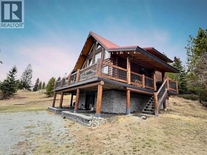 Property Photo: 4889 Pine Ridge Way BC V0E 1W0