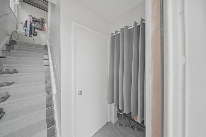 Property Photo: 1044 Manhattan Avenue MB R2L 1C2