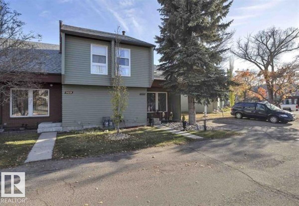 Property Photo:  5451 Hill View Crescent NW  AB T6L 1V9 