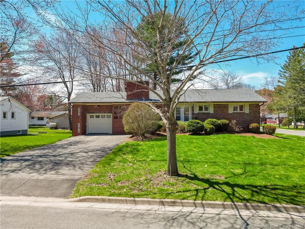 Photo de la propriété:  30 Floral Avenue  NB E3A 1L1 