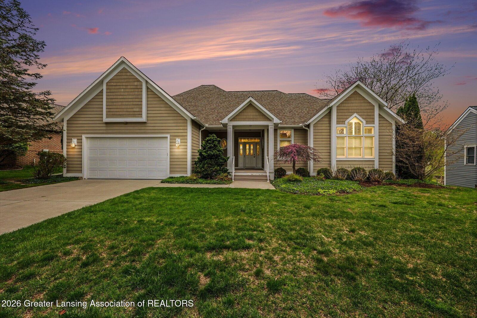 Property Photo:  3611 Breezy Point Drive  MI 48864 