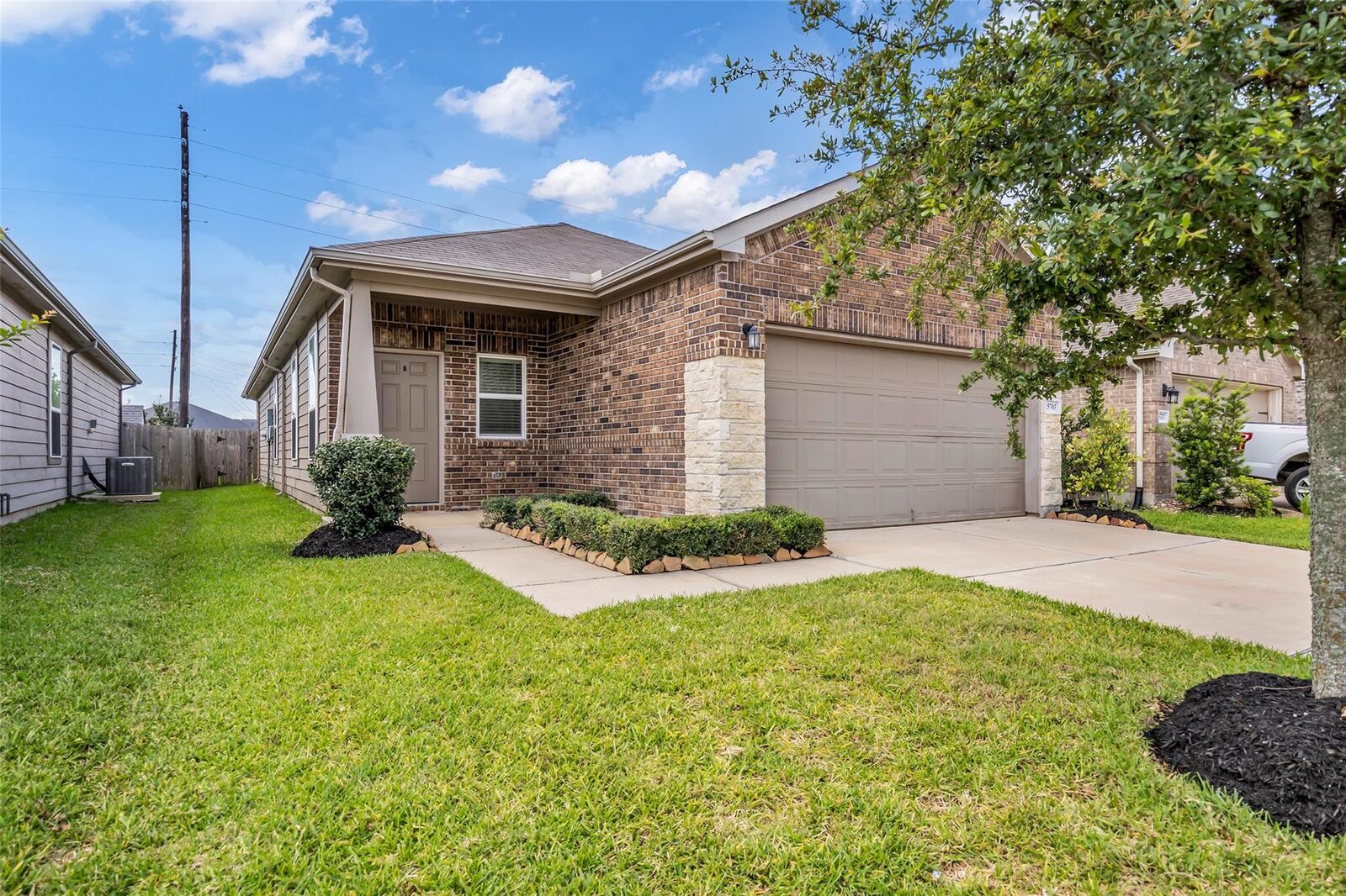 Property Photo:  25703 Bottlebrush Sedge Street  TX 77493 