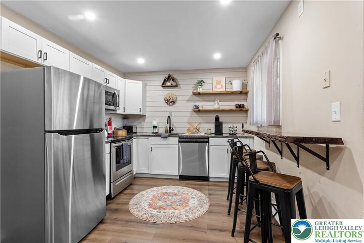 Property Photo:  7483 Cottage Lane  PA 18466 