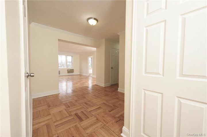 Property Photo:  2 Sadore Lane 2E  NY 10710 