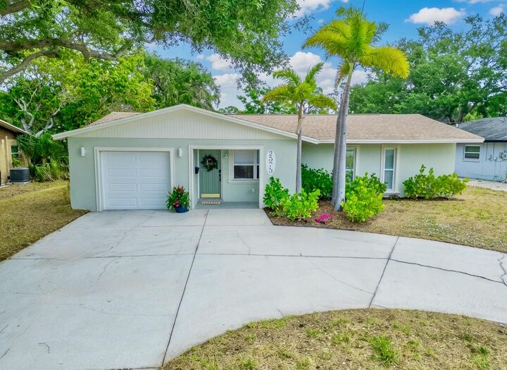 Property Photo:  2575 Granada Circle E  FL 33712 