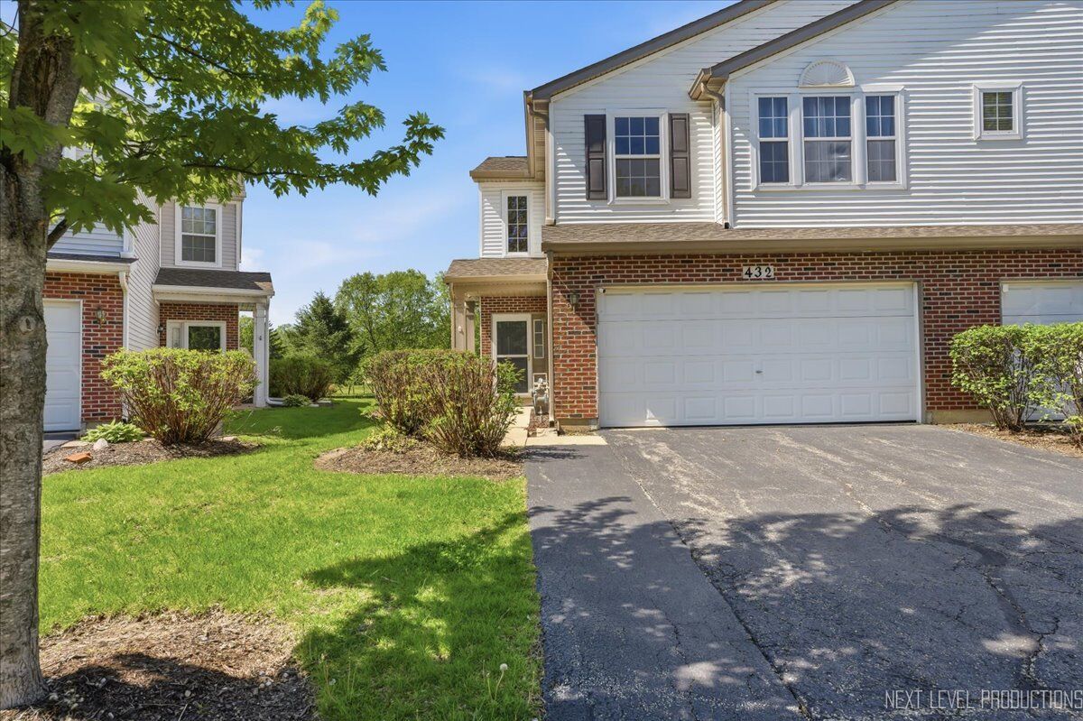Property Photo:  432 Landmark Avenue  IL 60560 