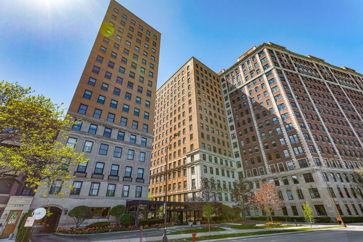 Property Photo:  3730 N Lake Shore Drive 11A  IL 60613 