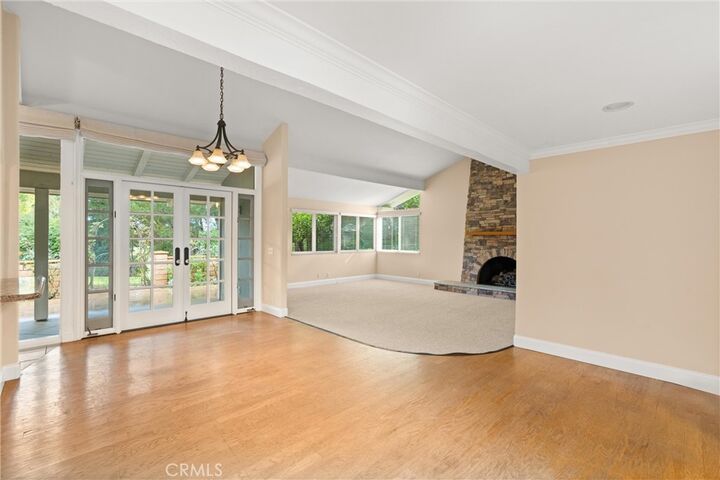 Property Photo:  554 Glorieta  CA 92660 
