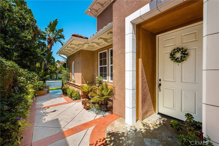 Property Photo:  40 Paso Robles  CA 92602 