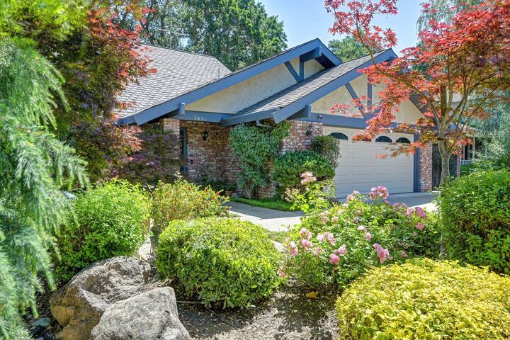 Property Photo:  7671 Greenhaven Drive  CA 95831 