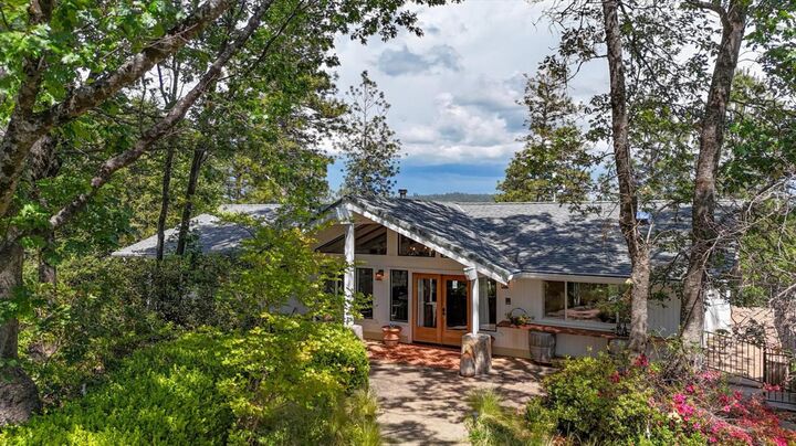 Property Photo:  19698 View Forever Lane  CA 95945 