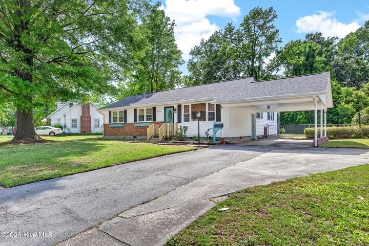 Property Photo:  1115 Clifton Road  NC 28540 