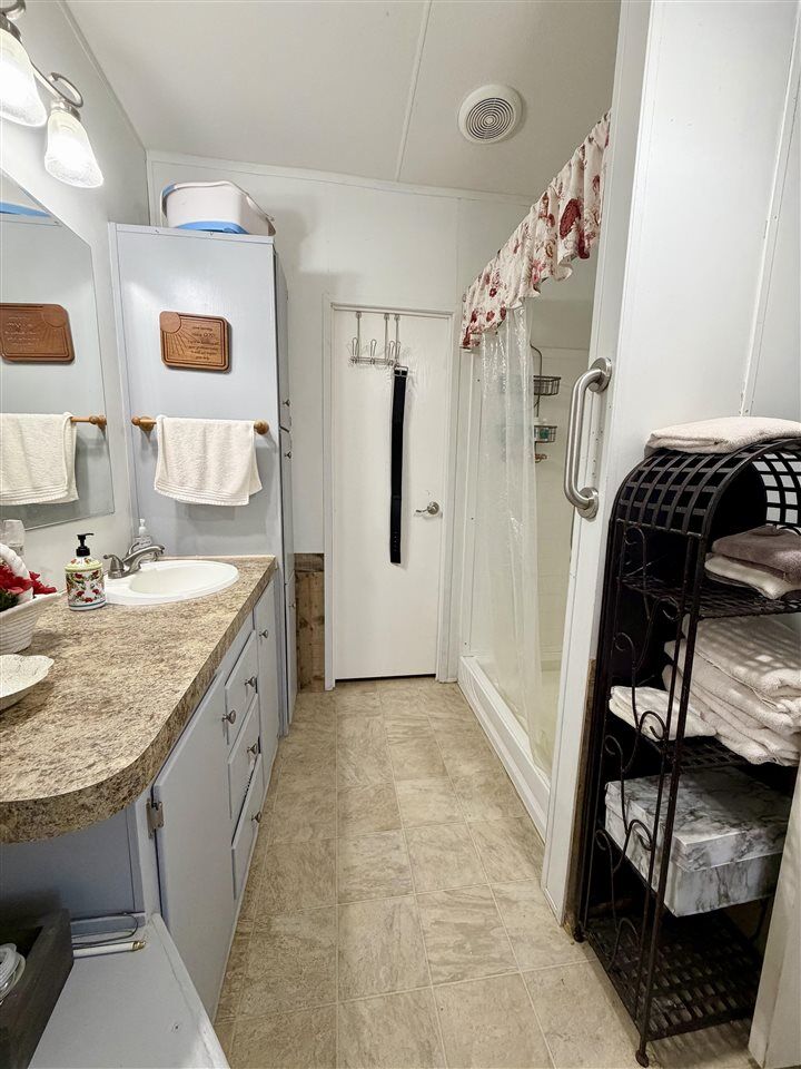 Property Photo:  2406 S 1st Street  OK 74631 