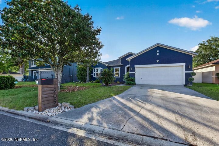 Property Photo:  1209 Brighton Ridge Court  FL 32218 