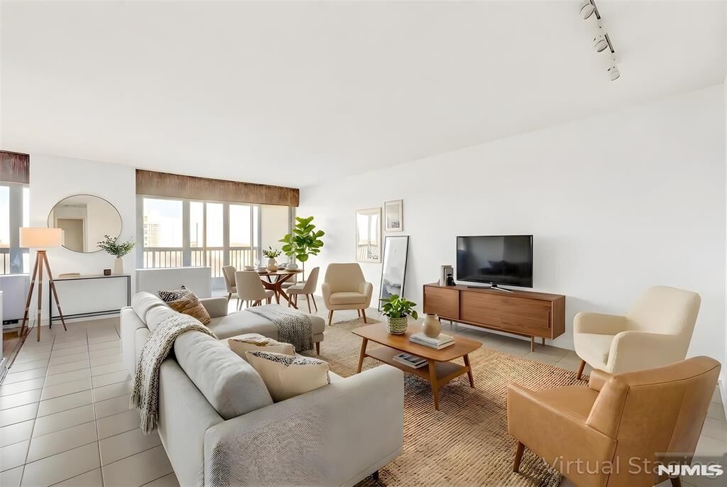 Property Photo: 5 Horizon # 907 NJ 07024