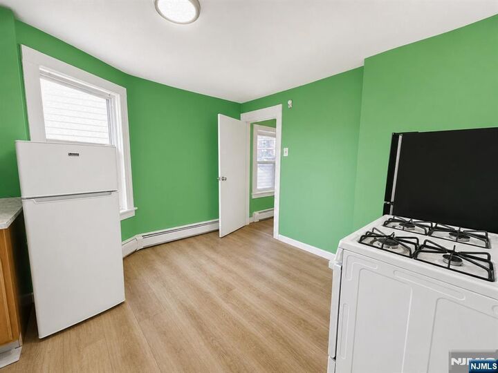 Property Photo:  276 Atlantic Street  NJ 07503 