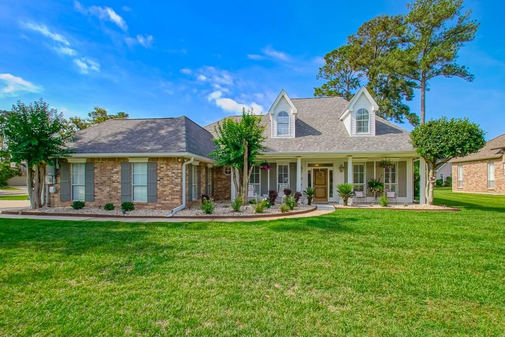 Property Photo: 93 Longwood Drive LA 70471