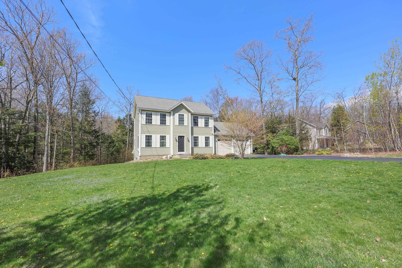 Property Photo:  46 Jacqueline Drive  NH 03071 