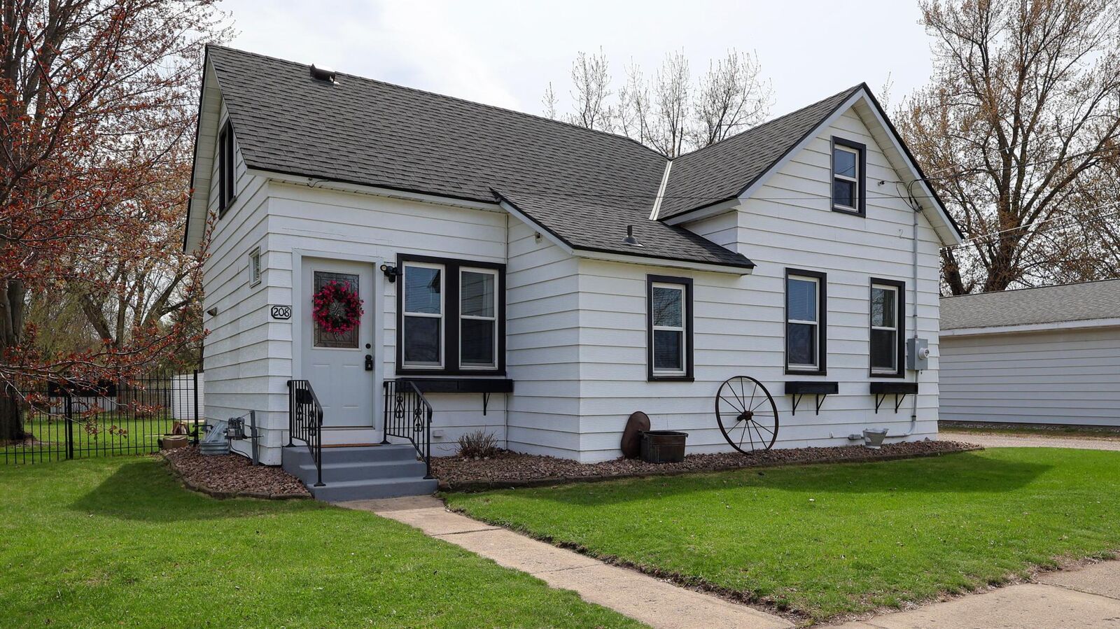 Property Photo:  208 4th Street S  MN 56320 