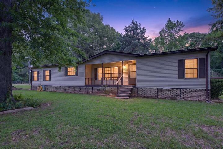 Property Photo:  306 Lesa Lane  LA 71078 
