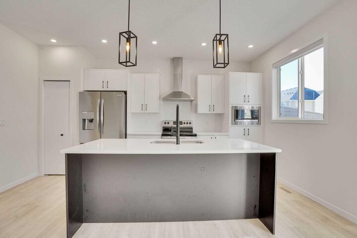 Property Photo: 229 South Point Park SW AB T4B 5G8