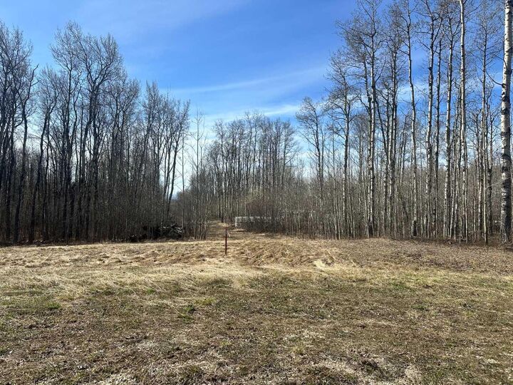 Property Photo: 90058B Twp 720 AB T0H 3S0