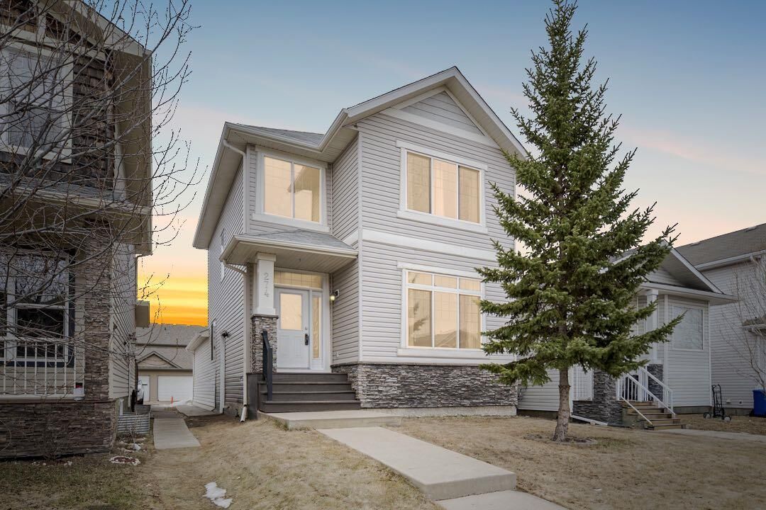 Property Photo:  274 Thrush Street  AB T9K 0L8 