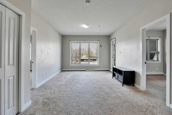 330 2nd Street W 13 — photo 1