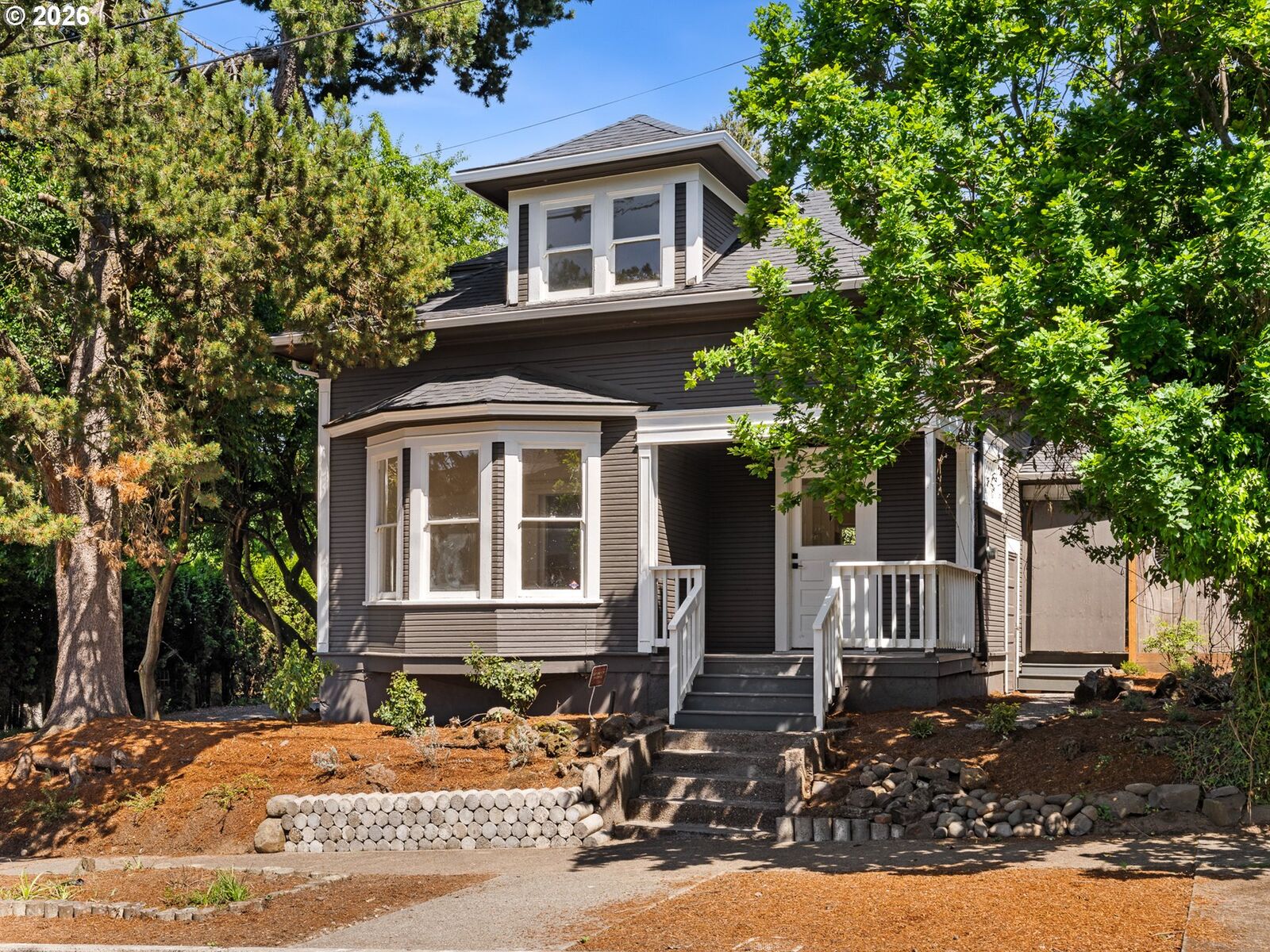 Property Photo: 2822 SE 29th Ave OR 97202