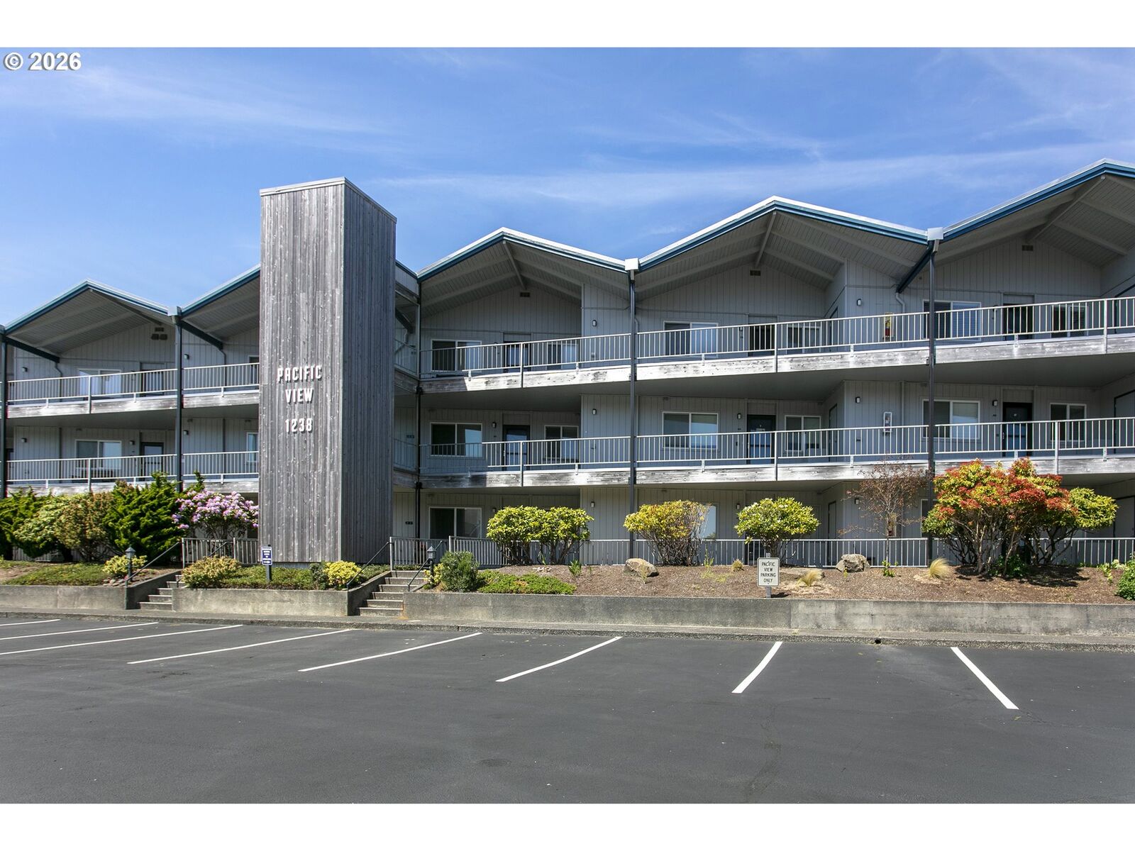 Property Photo: 1238 N Marion Ave #V470 OR 97138