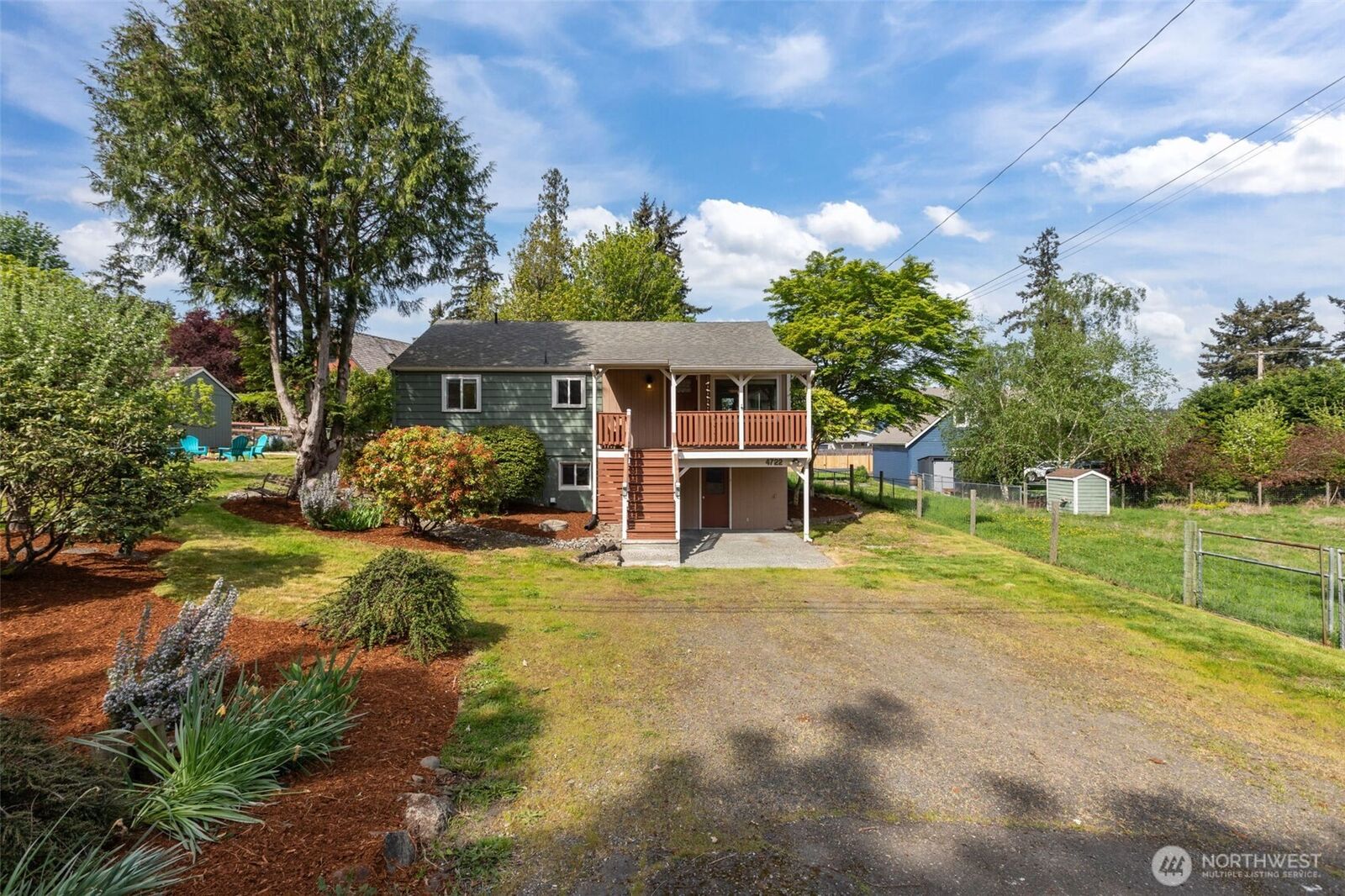 Property Photo:  4722  Woods Road E  WA 98366 