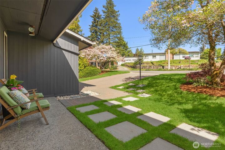 Property Photo:  6311  121 Avenue SE  WA 98006 
