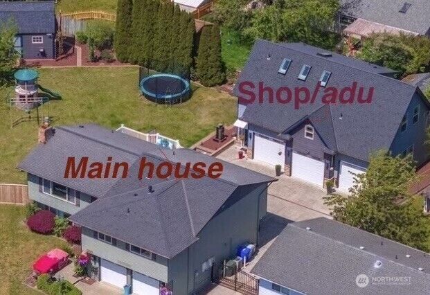Property Photo: 12202 SE 218th Court WA 98031