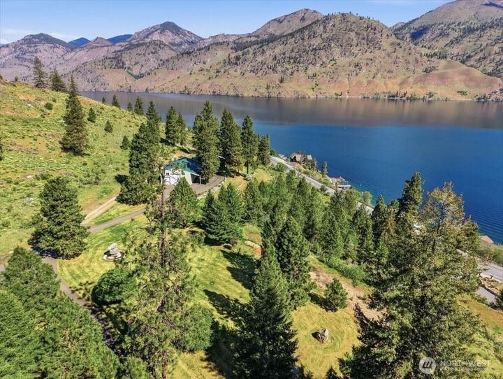 Property Photo:  170  Hania Lane  WA 98816 
