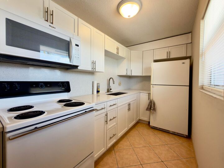 Property Photo:  200 Bonnie Boulevard 132  FL 33461 